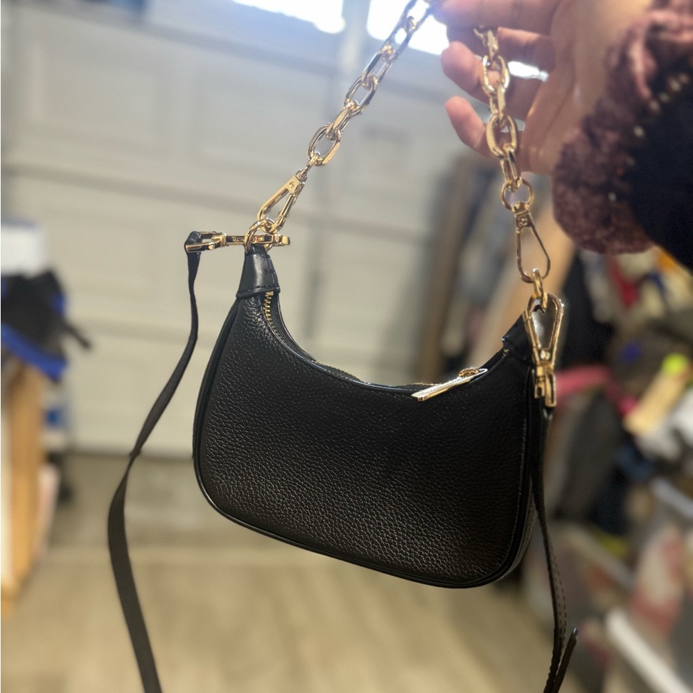 Michael Kors CORA MINI Zip Pouchette Shoulder Crossbody Leather Bag Black - Picture 6 of 6